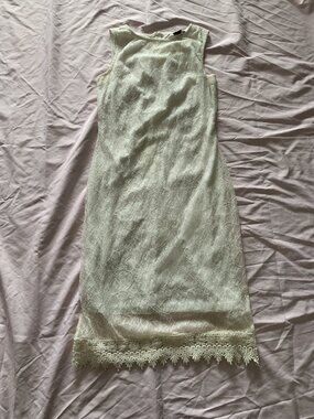 White lace sleeveless sheath dress size small